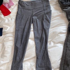 Grey cropped lulu lemon leggings WITH POCKET